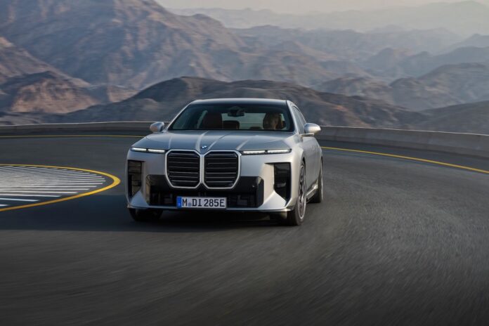 Atnaujinta BMW 7 serija (nuotr. gamintojo)