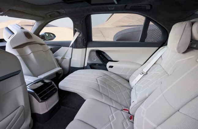 Atnaujinta BMW 7 serija