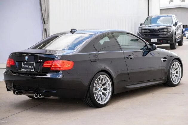 Aukcione parduotas &bdquo;BMW M3&ldquo;