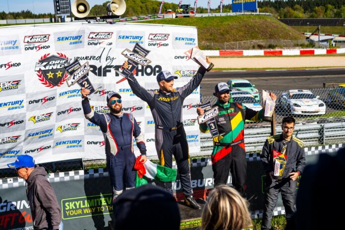 Lietuviai „Drift Kings“ varžybose