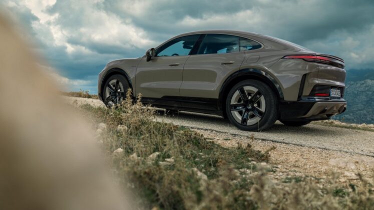 Porsche Cayenne Coupe