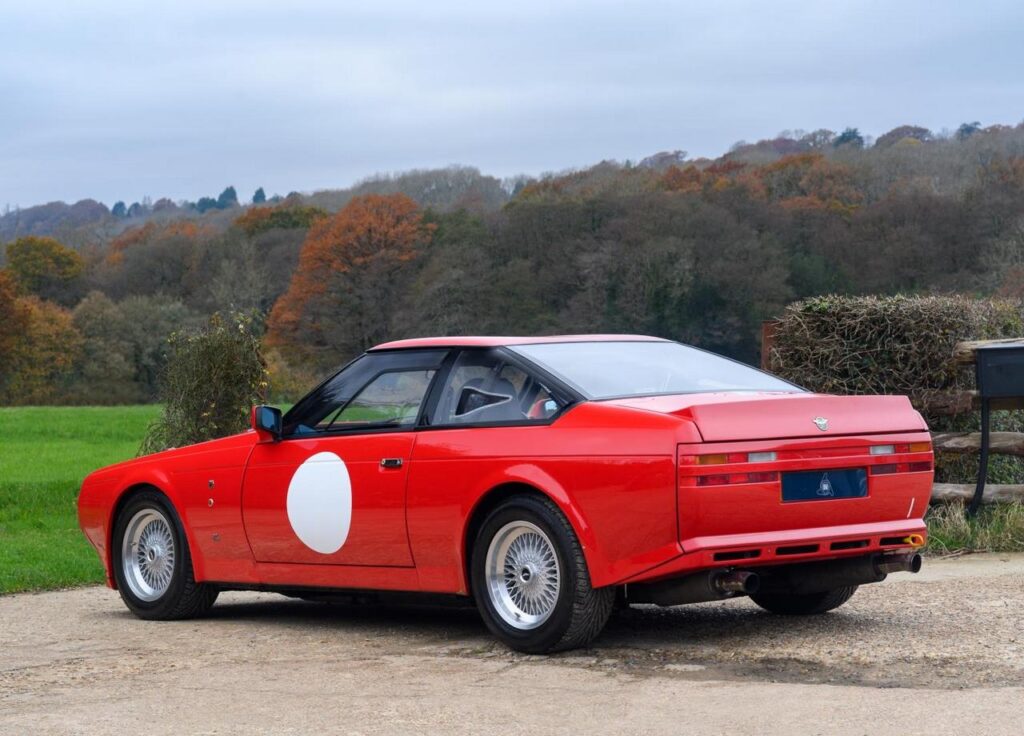 Rowano Atkinsono „Aston Martin V8 Zagato“