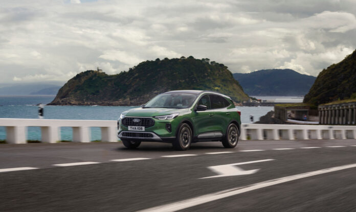 Ford Kuga Active Hybrid AWD