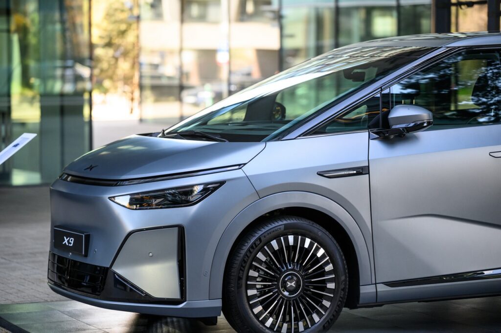 „XPENG P7+“ ir „X9“ automobilių pristatymas Vilniuje