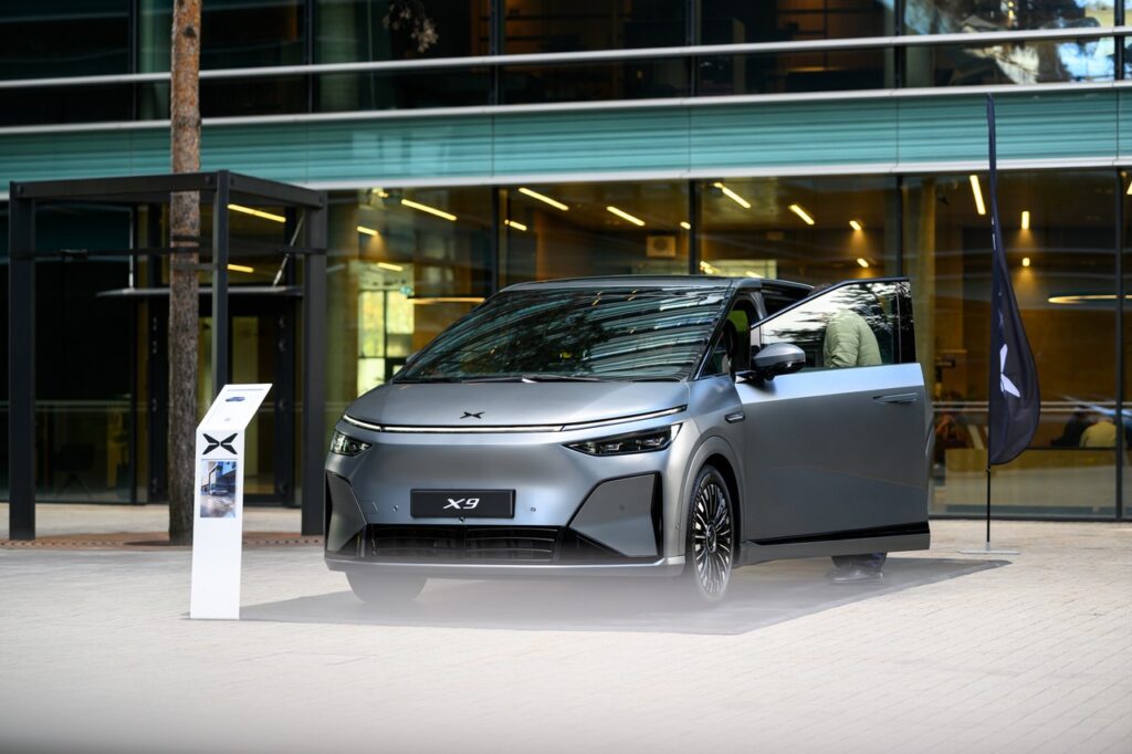 „XPENG P7+“ ir „X9“ automobilių pristatymas Vilniuje