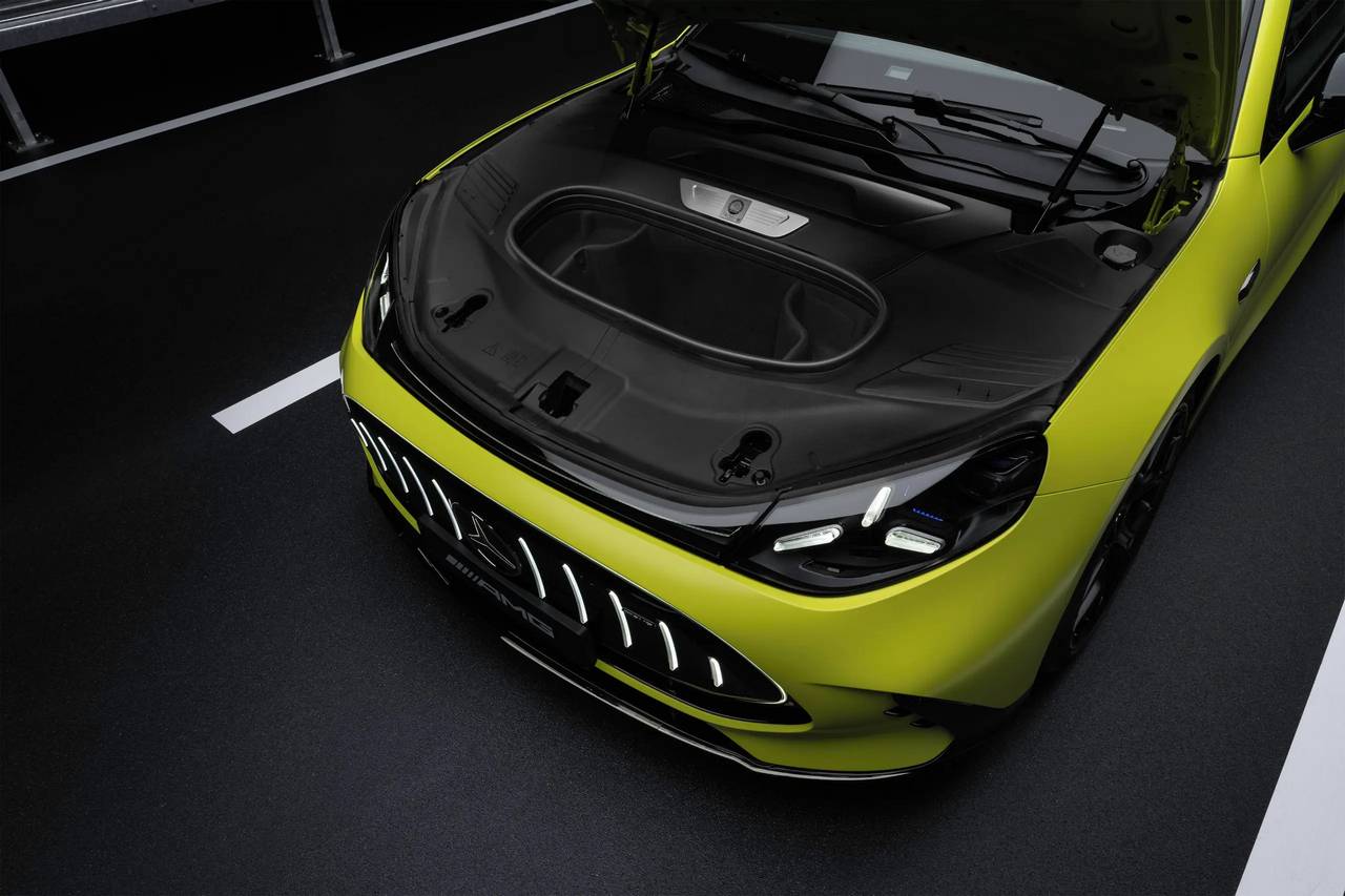 Elektrinis „Mercedes-AMG GT“