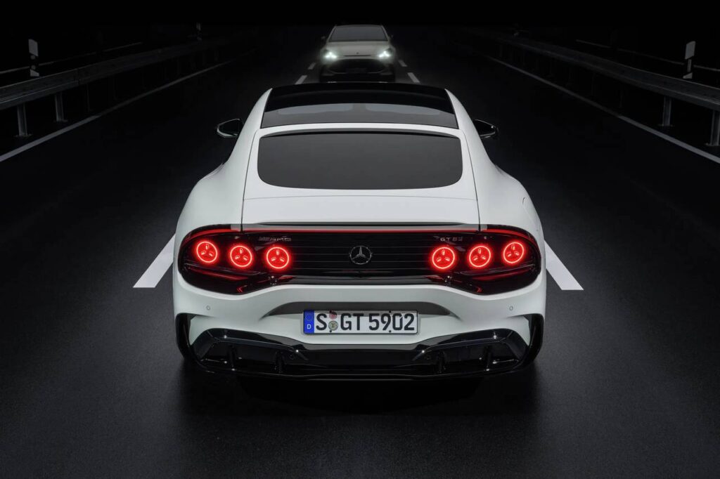 Elektrinis „Mercedes-AMG GT“