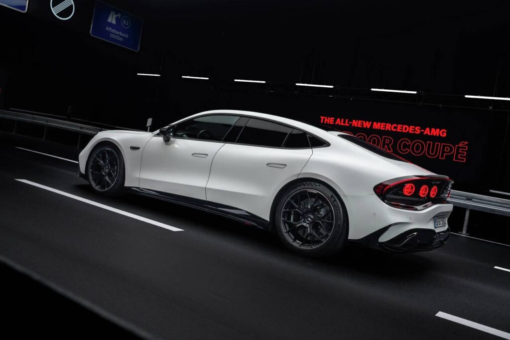 Elektrinis „Mercedes-AMG GT“