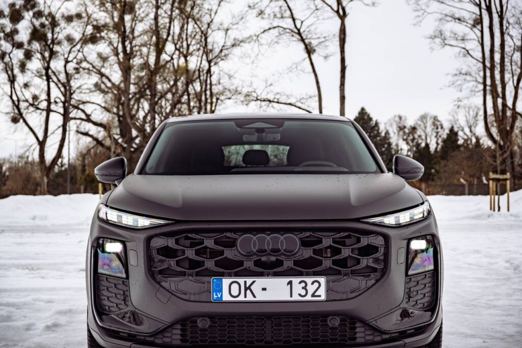 Trecios kartos „Audi Q3 SUV nuotr. Automobilistika 18