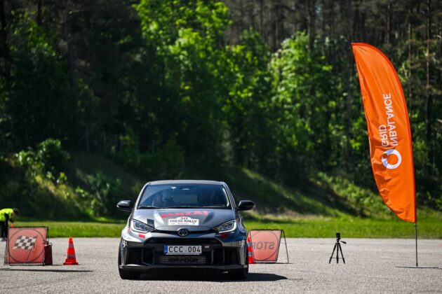 &bdquo;Toyota&ldquo; automobiliai &bdquo;Press Rally&ldquo; varžybose (nuotr. organizatorių)
