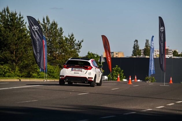 &bdquo;Toyota&ldquo; automobiliai &bdquo;Press Rally&ldquo; varžybose (nuotr. organizatorių)