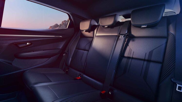 Atnaujinta &bdquo;Renault Megane e-Tech&ldquo; (nuotr. gamintojo)