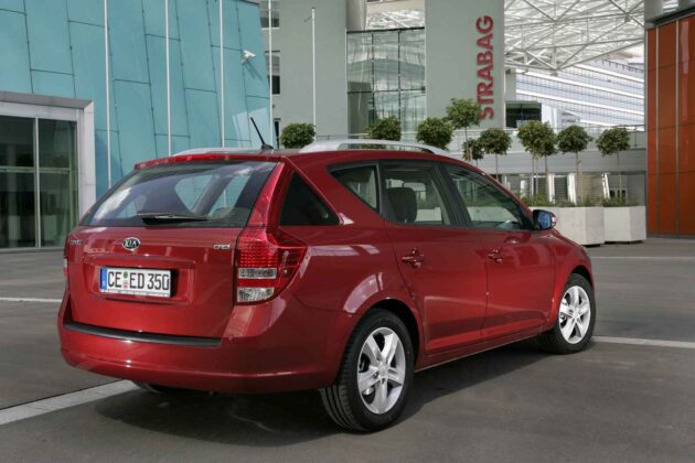 Atnaujintas &bdquo;Kia Ceed SW&ldquo; (nuotr. gamintojo)