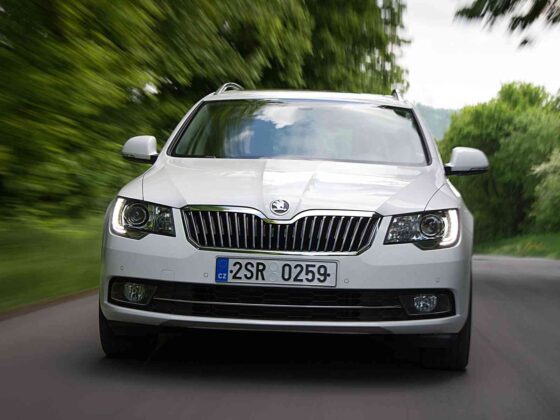 Atnaujintas &bdquo;&Scaron;koda Superb Combi&ldquo; (nuotr. gamintojo)