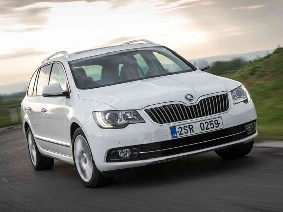 Atnaujintas &bdquo;&Scaron;koda Superb Combi&ldquo; (nuotr. gamintojo)