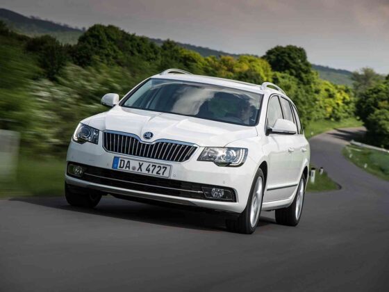Atnaujintas &bdquo;&Scaron;koda Superb Combi&ldquo; (nuotr. gamintojo)