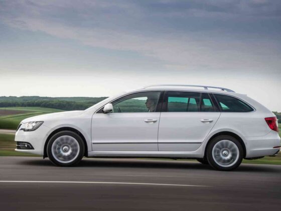 Atnaujintas &bdquo;&Scaron;koda Superb Combi&ldquo; (nuotr. gamintojo)