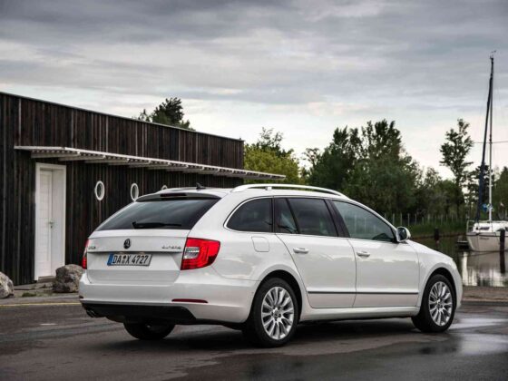 Atnaujintas &bdquo;&Scaron;koda Superb Combi&ldquo; (nuotr. gamintojo)