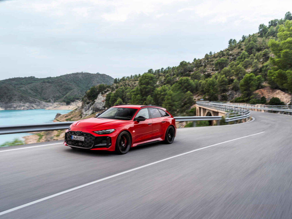 Audi RS 5 Avant (nuotr. gamintojo)