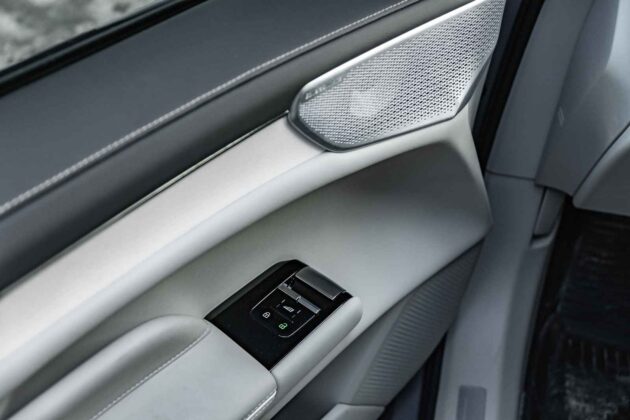 Elektrinis &bdquo;Volvo ES90&ldquo; sedanas (nuotr. Automobilistika.lt)