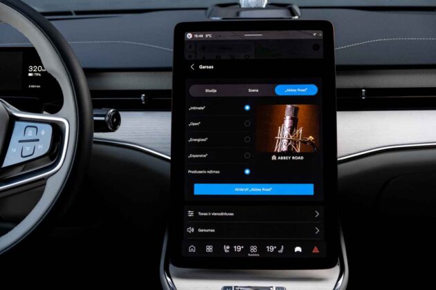 Elektrinis &bdquo;Volvo ES90&ldquo; sedanas (nuotr. Automobilistika.lt)