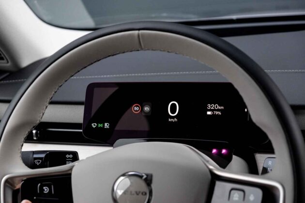 Elektrinis &bdquo;Volvo ES90&ldquo; sedanas (nuotr. Automobilistika.lt)