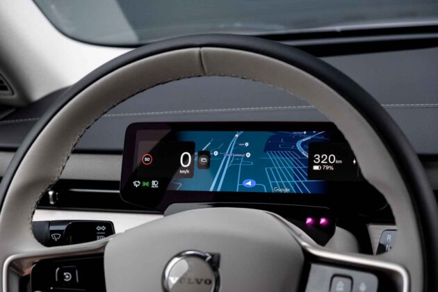 Elektrinis &bdquo;Volvo ES90&ldquo; sedanas (nuotr. Automobilistika.lt)