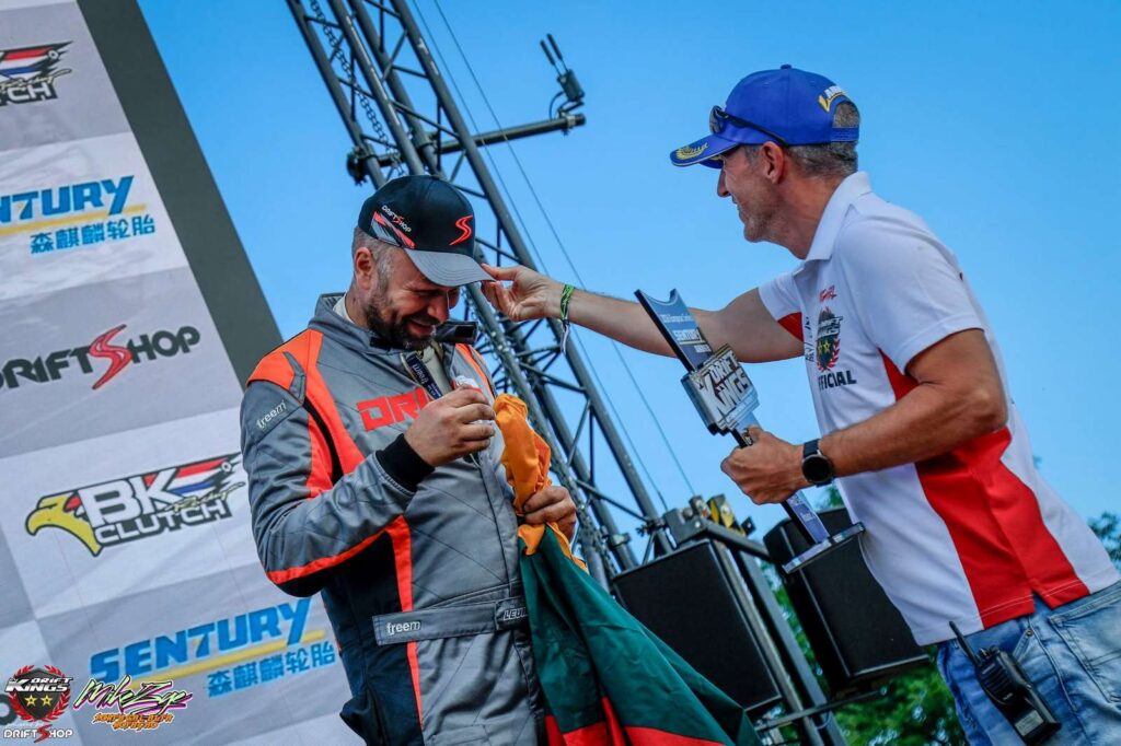 Lietuviai „Drift Kings“ varžybose (nuotr. komandos)
