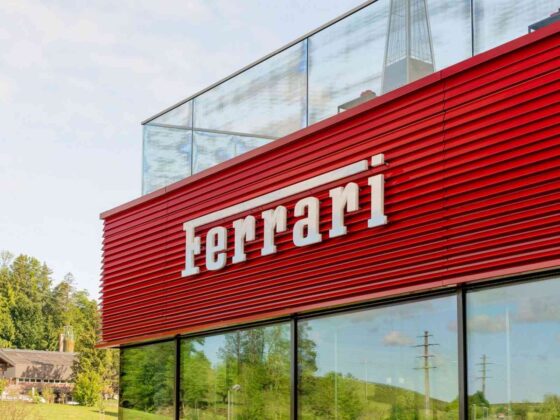 Naujas &bdquo;Ferrari&ldquo; salonas &Scaron;veicarijoje (nuotr. gamintojo)