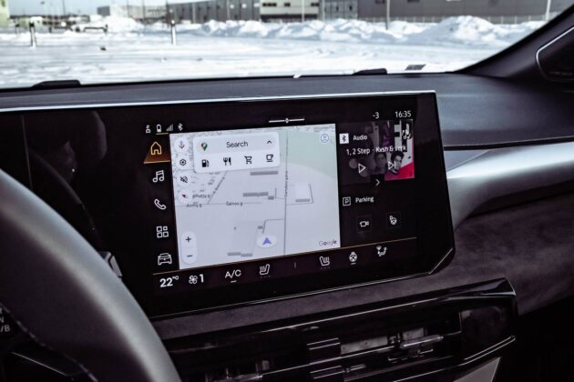 Naujos kartos hibridinis „Renault Clio e Tech nuotr. Automobilistika 25