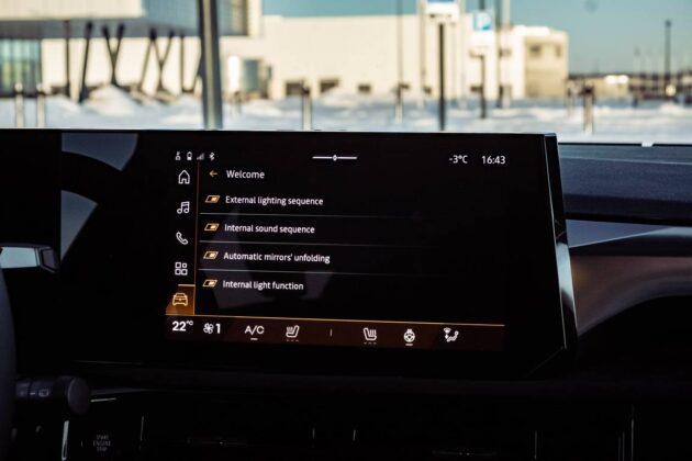 Naujos kartos hibridinis „Renault Clio e Tech nuotr. Automobilistika 42