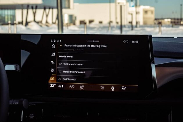 Naujos kartos hibridinis „Renault Clio e Tech nuotr. Automobilistika 44
