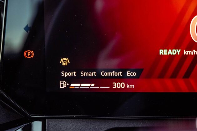 Naujos kartos hibridinis „Renault Clio e Tech nuotr. Automobilistika 49