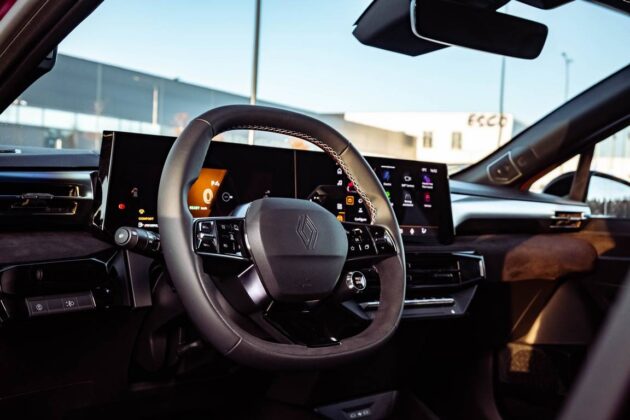 Naujos kartos hibridinis „Renault Clio e Tech nuotr. Automobilistika 57