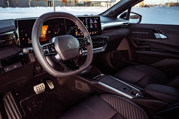 Naujos kartos hibridinis „Renault Clio e Tech nuotr. Automobilistika 60