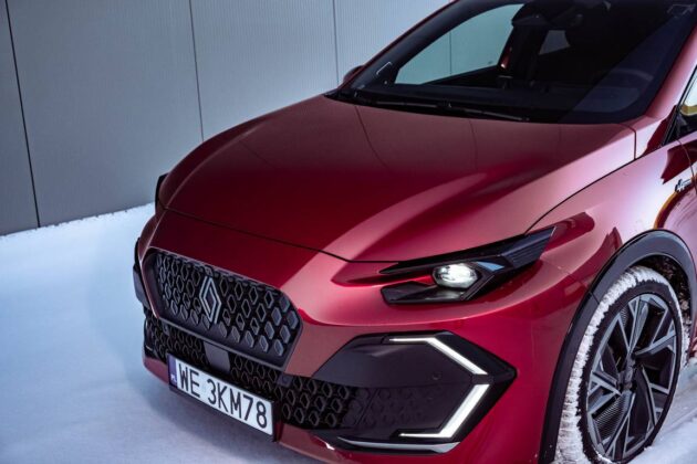 Naujos kartos hibridinis „Renault Clio e Tech nuotr. Automobilistika 66