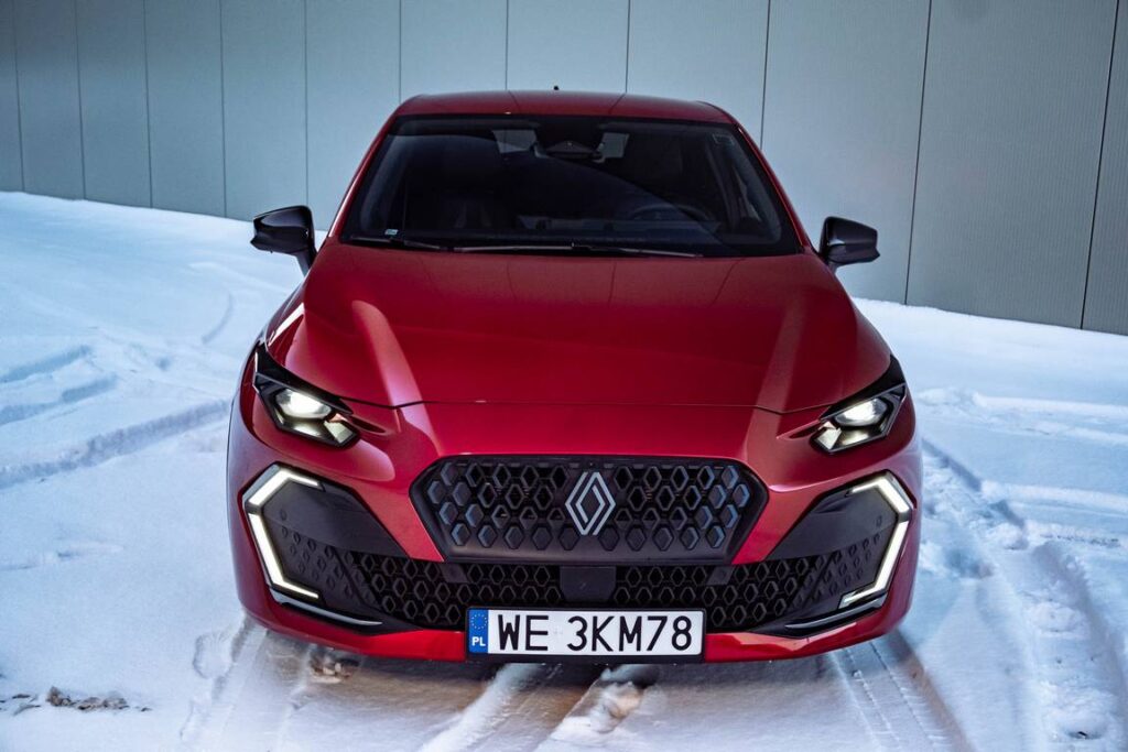 Naujos kartos hibridinis „Renault Clio e Tech nuotr. Automobilistika 67