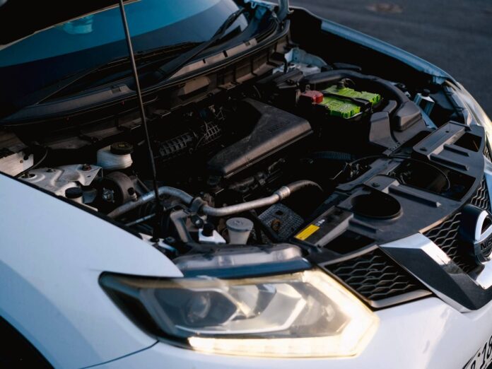 Sugedęs automobilis (nuotr. Pexels)