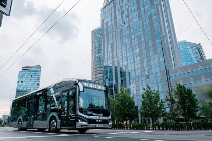 Viešasis transportas Vilniuje (nuotr. Vilniaus viešasis transportas“)