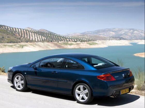 &bdquo;Peugeot 407 Coup&eacute; 3.0 V6&ldquo; (nuotr. gamintojo)