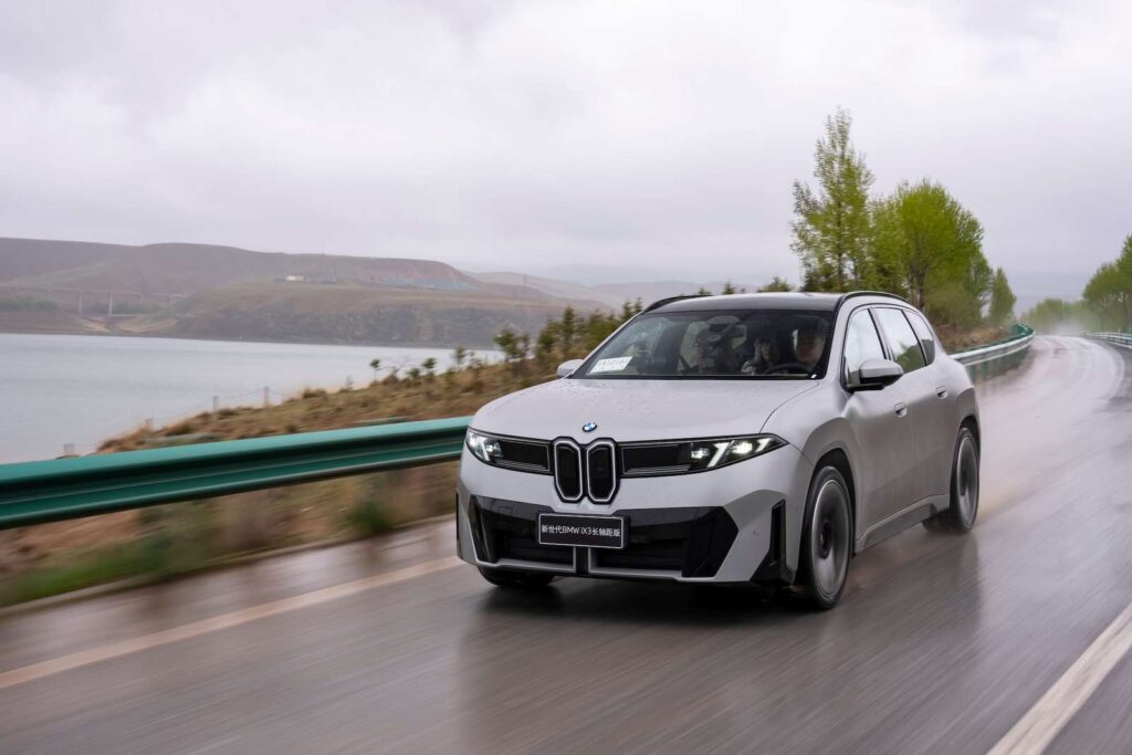 „BMW iX3“ elektromobilio bandymai (nuotr. gamintojo)
