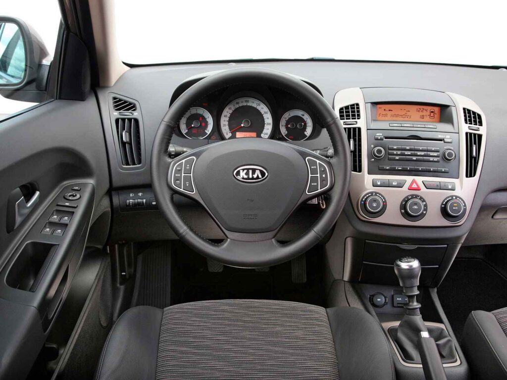„Kia Ceed SW“ (nuotr. gamintojo)