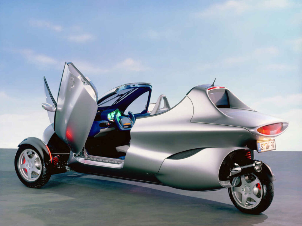„Mercedes-Benz F300“ (nuotr. gamintojo)