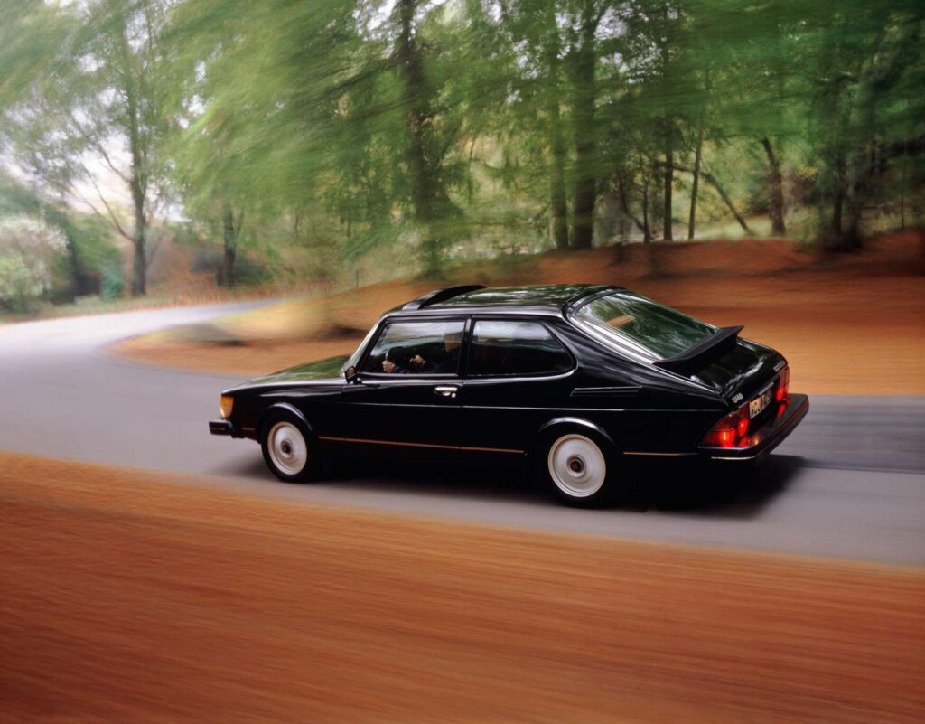 „Saab 900 Turbo“ (nuotr. gamintojo)
