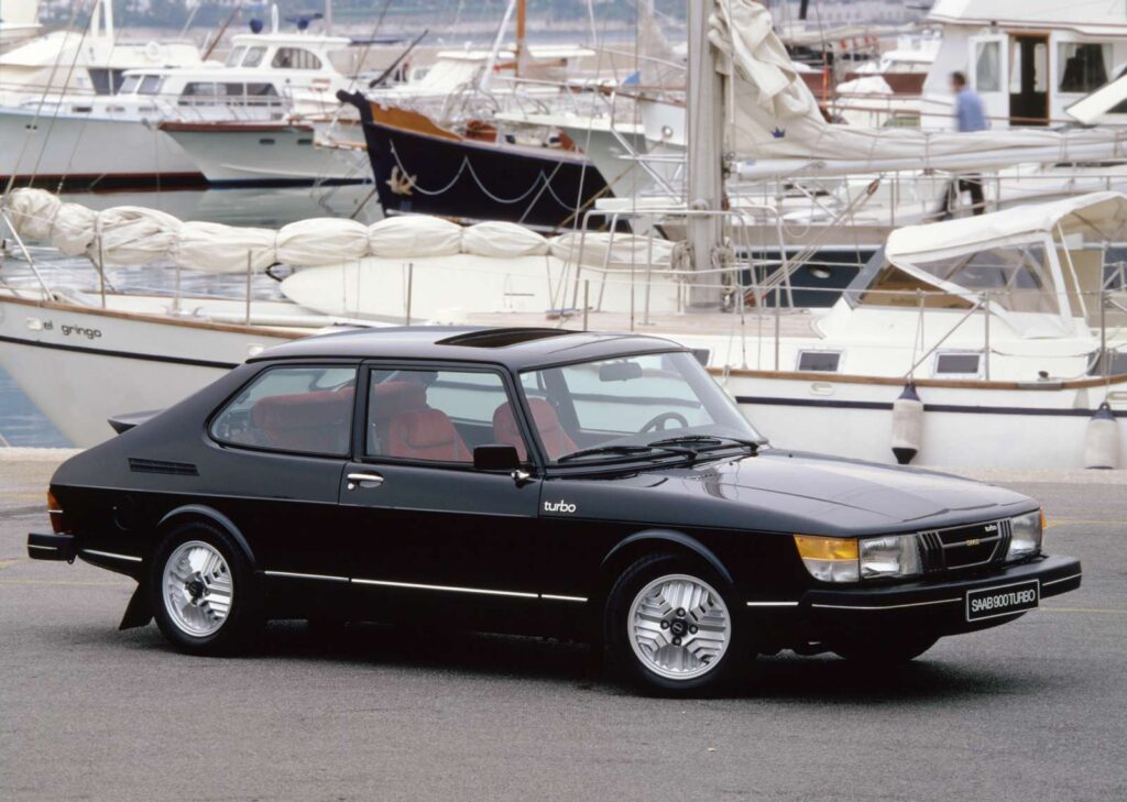 „Saab 900 Turbo“ (nuotr. gamintojo)
