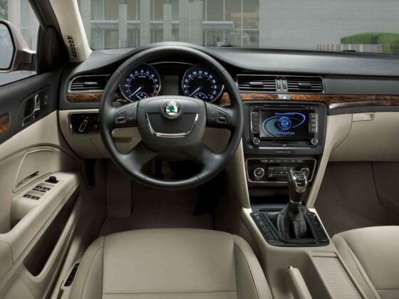 &bdquo;&Scaron;koda Superb Combi&ldquo; (nuotr. gamintojo)