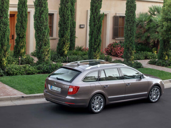 &bdquo;&Scaron;koda Superb Combi&ldquo; (nuotr. gamintojo)