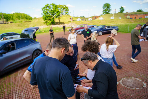 „Vilduja istoriniu automobiliu ralis nuotr. Karolis Seneckis 16