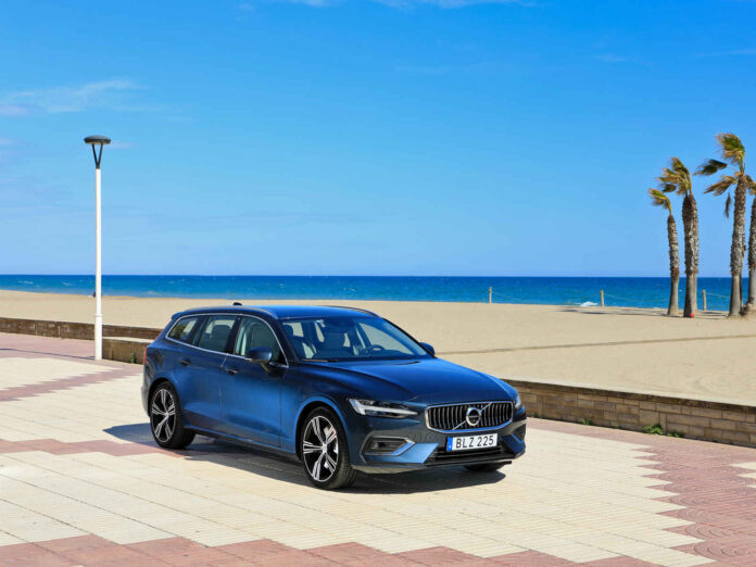 „Volvo V60“ (nuotr. gamintojo)