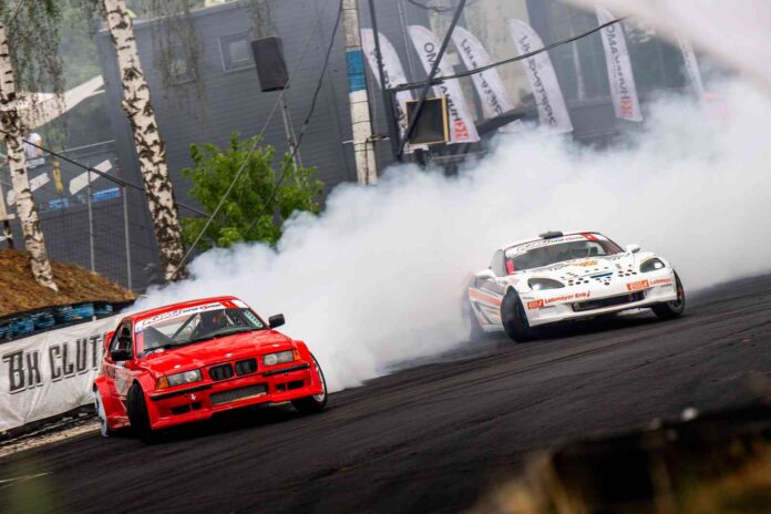 Akimirka iš „Drift Kings“ varžybų (nuotr. organizatorių)